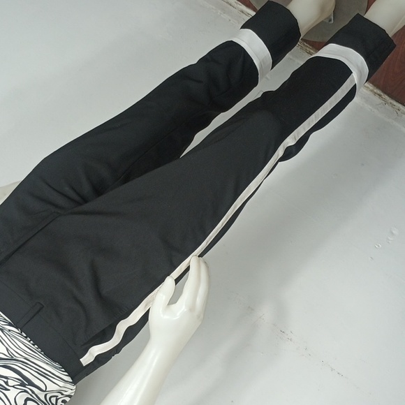 CLAVINKLEIN205W39NYC - Picture 2 of 9